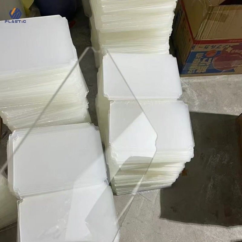 Publicidade ao ar livre Corte ao tamanho Folha de Perspex clara Resistente ao calor Logotipo OEM