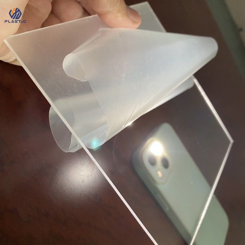 Folha acrílica extrudida clara 1220mm X 2440mm Cores personalizadas Fácil de cortar